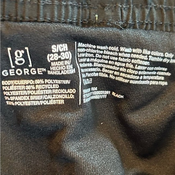 NWT MENS GEORGE AT THE KNEE CARGO BLACK SHORTS SIZE 27 INCH WAIST 9 INCH INSEAM. - Picture 7 of 11